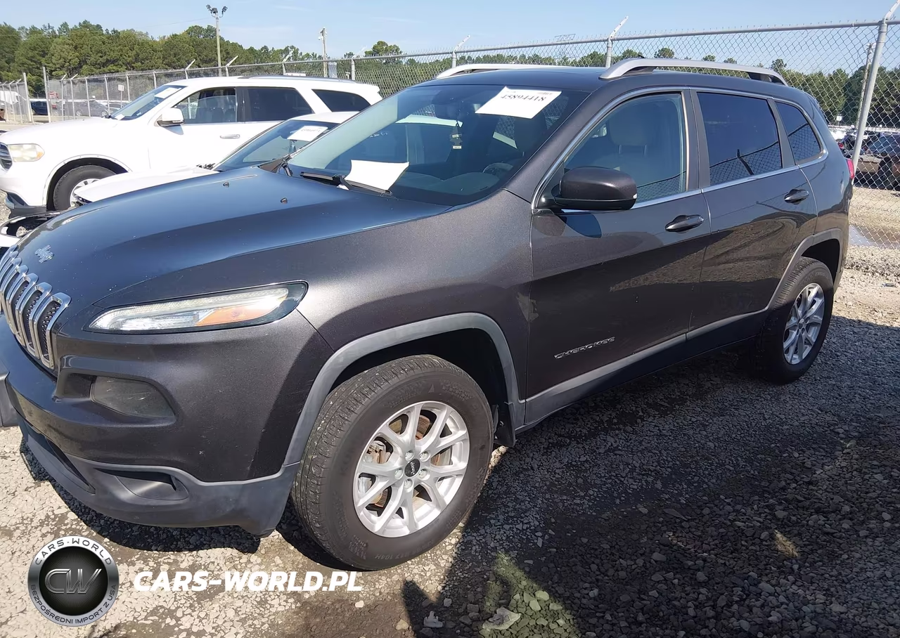2015 Jeep Cherokee Latitude VIN:1C4PJMCB4FW719497 - 2