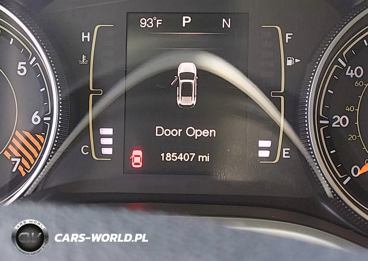 2015 Jeep Cherokee Latitude VIN:1C4PJMCB4FW719497 - 7
