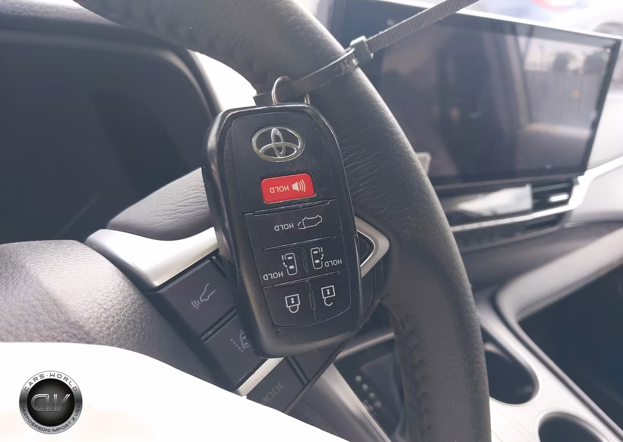 2026 Toyota Sienna Xle VIN:5TDYRKEC1TS302938 - 11