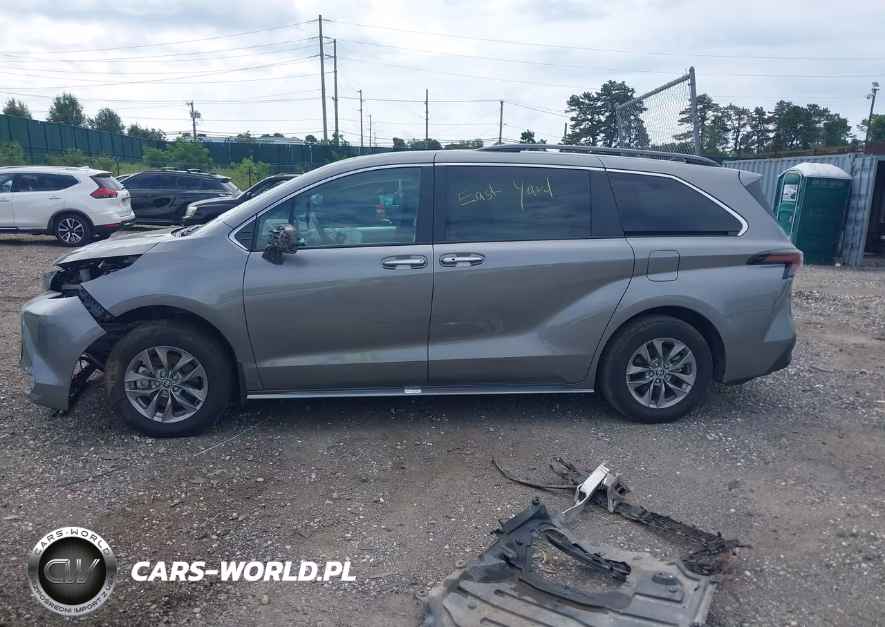2026 Toyota Sienna Xle VIN:5TDYRKEC1TS302938 - 14