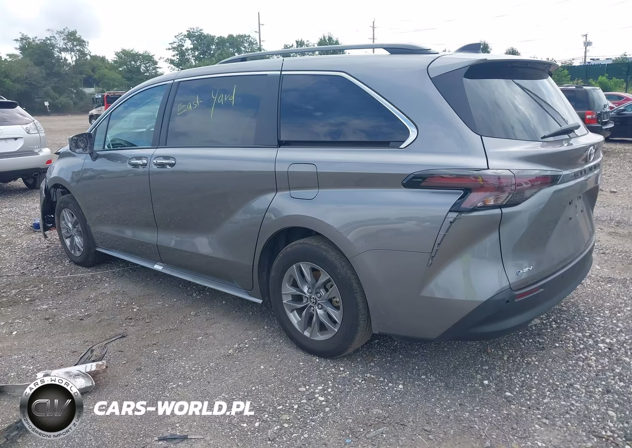 2026 Toyota Sienna Xle VIN:5TDYRKEC1TS302938 - 3