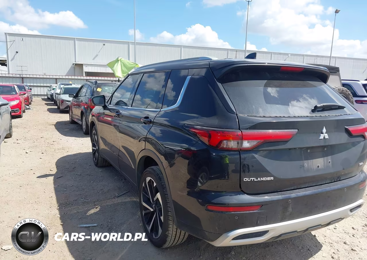 2022 Mitsubishi Outlander Sel 2.5 2Wd-Sel Special Edition 2Wd VIN:JA4J3VA88NZ039042 - 3