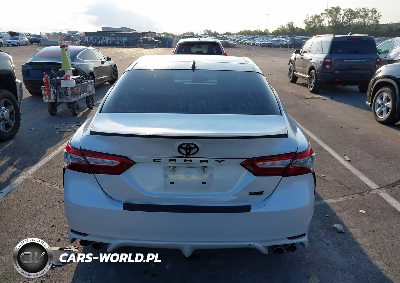 2019 Toyota Camry Xse VIN:4T1B61HK5KU297437 - 16