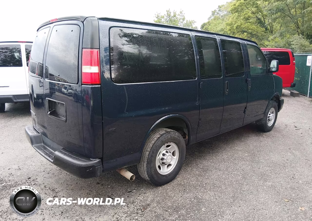 2015 Chevrolet Express 2500 Ls VIN:1GNWGPFF3F1272997 - 4