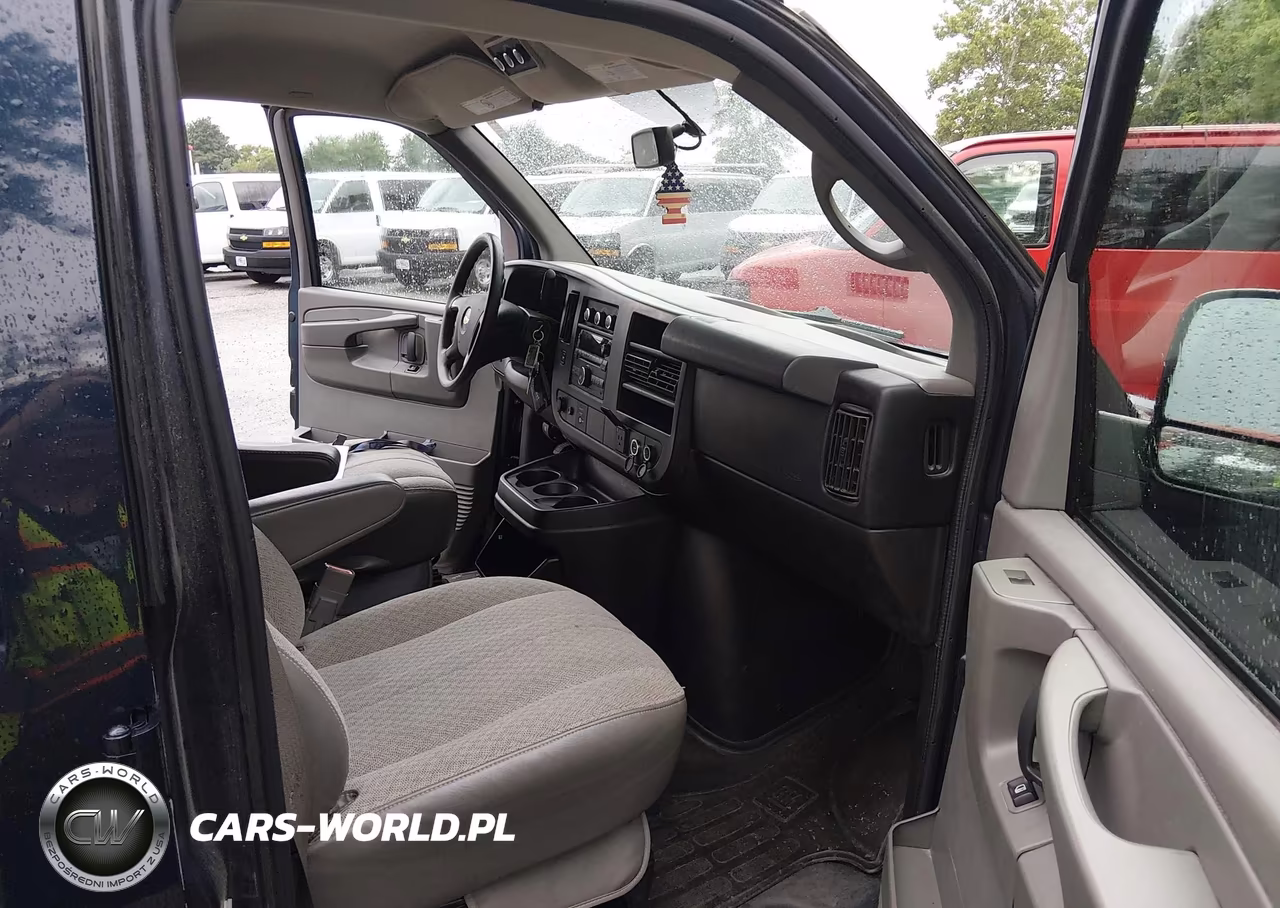 2015 Chevrolet Express 2500 Ls VIN:1GNWGPFF3F1272997 - 5