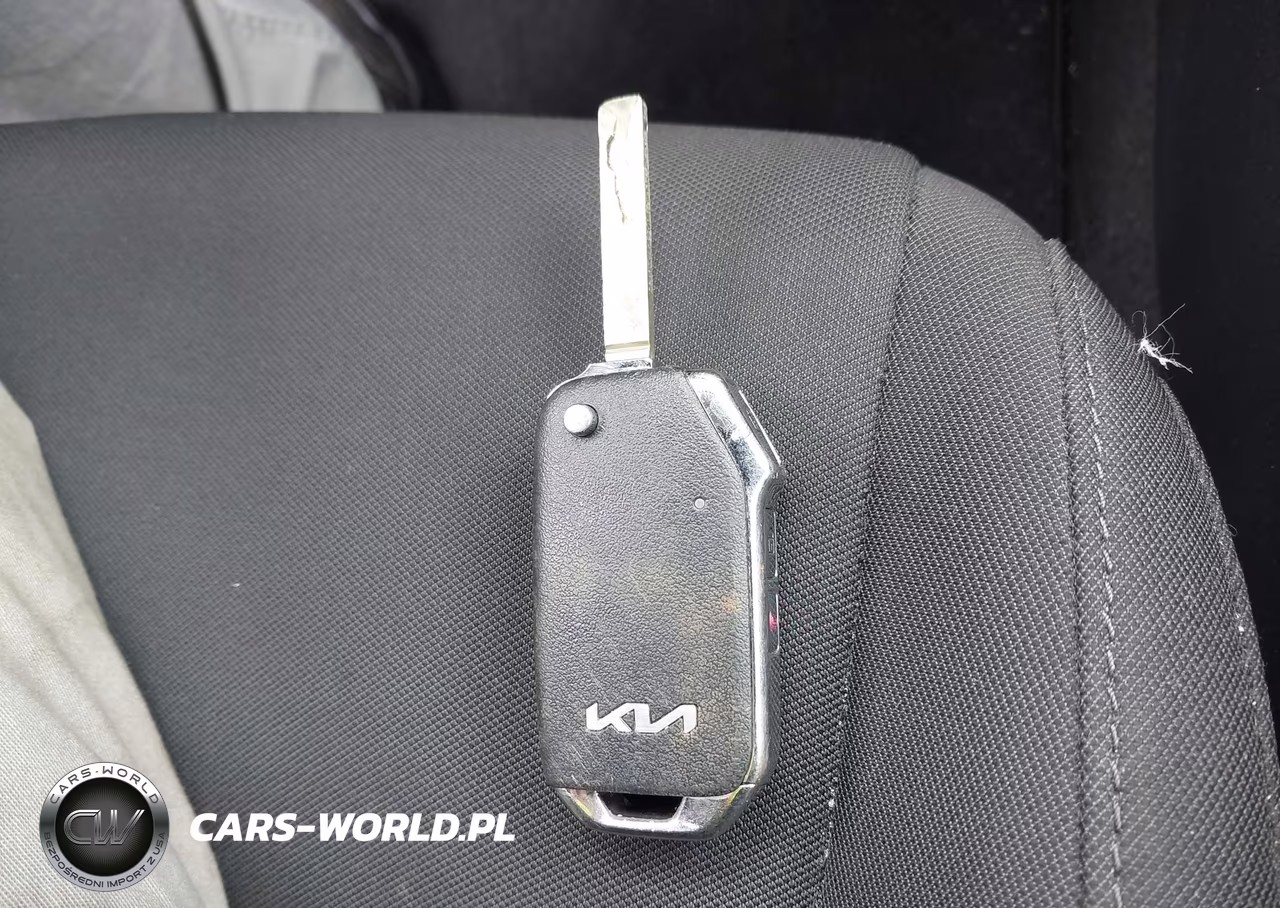 2024 Kia Sportage Lx VIN:KNDPUCDFXR7237635 - 11