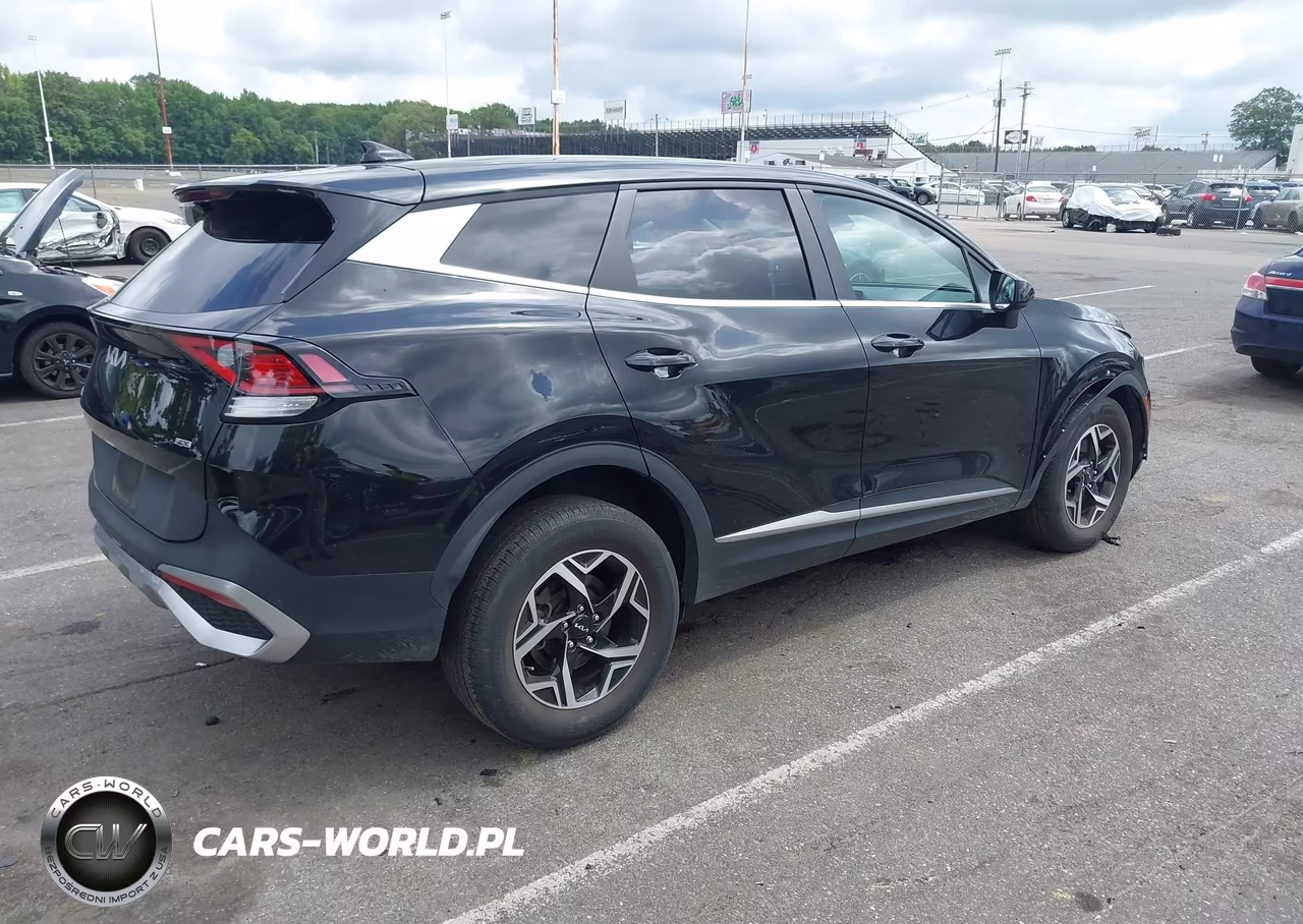 2024 Kia Sportage Lx VIN:KNDPUCDFXR7237635 - 4