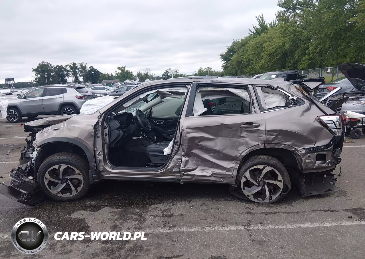 2023 Subaru Forester Touring VIN:JF2SKARC7PH482940 - 14