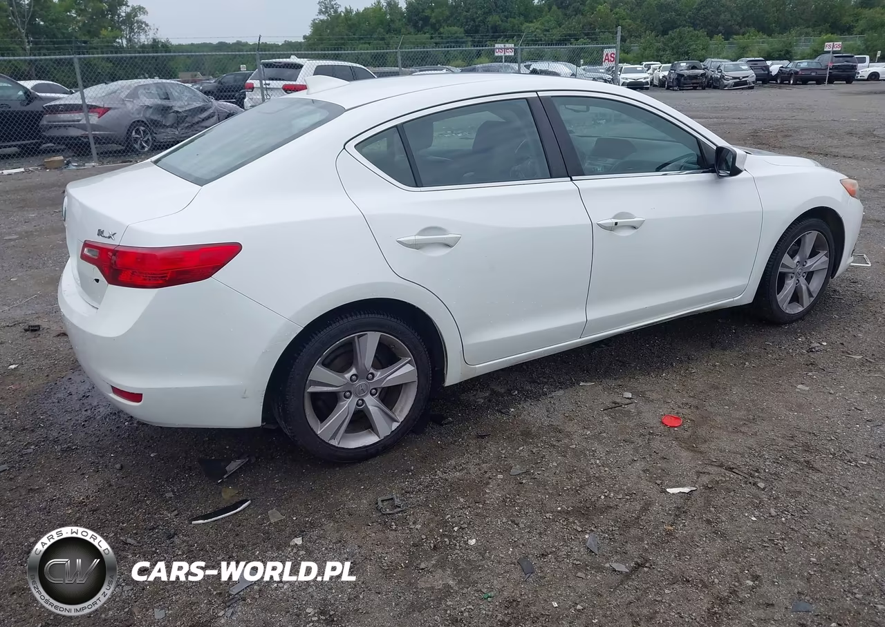 2013 Acura Ilx 2.0L VIN:19VDE1F57DE011014 - 4