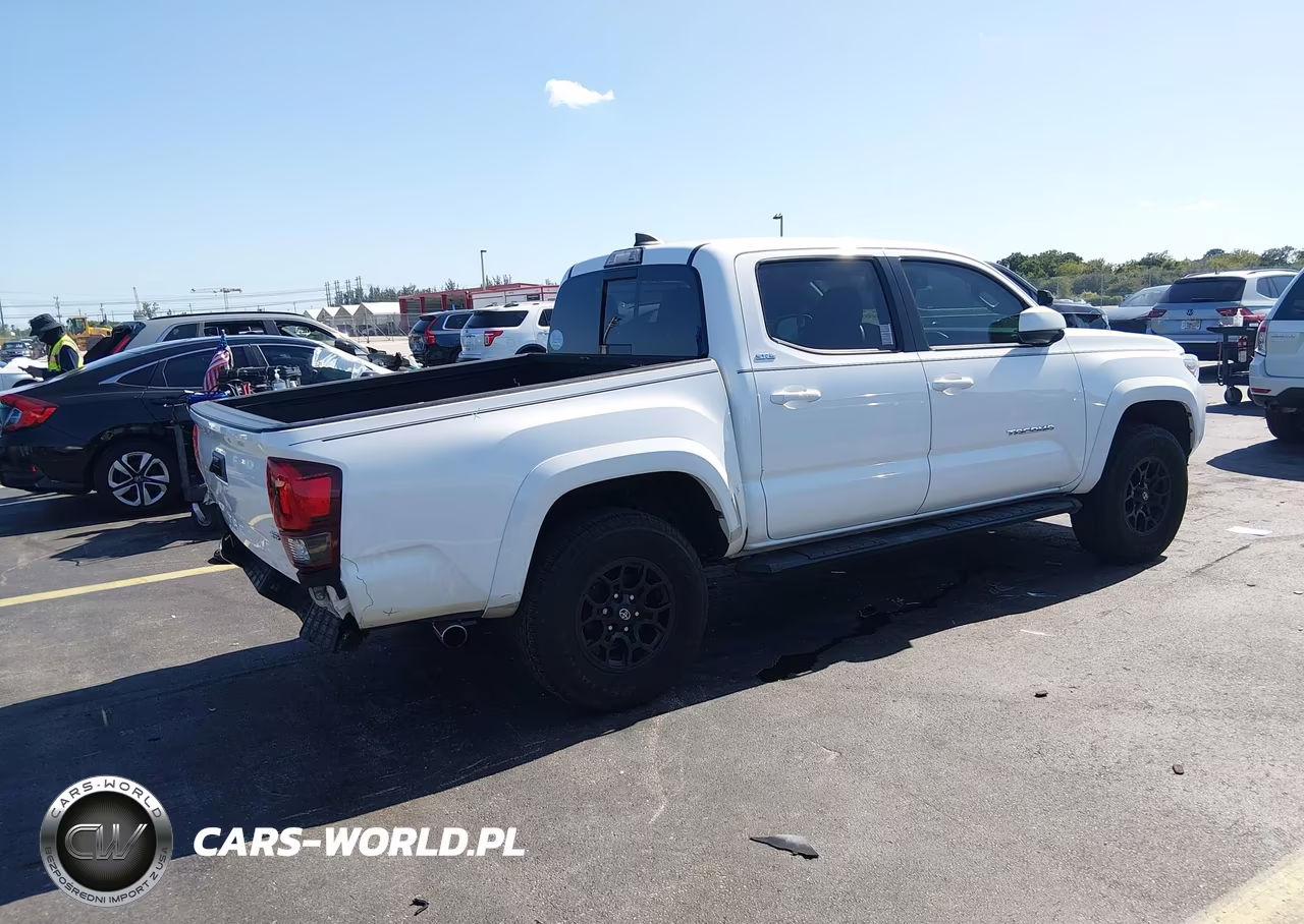 2019 Toyota Tacoma Sr5 V6 VIN:5TFAZ5CN6KX075391 - 4