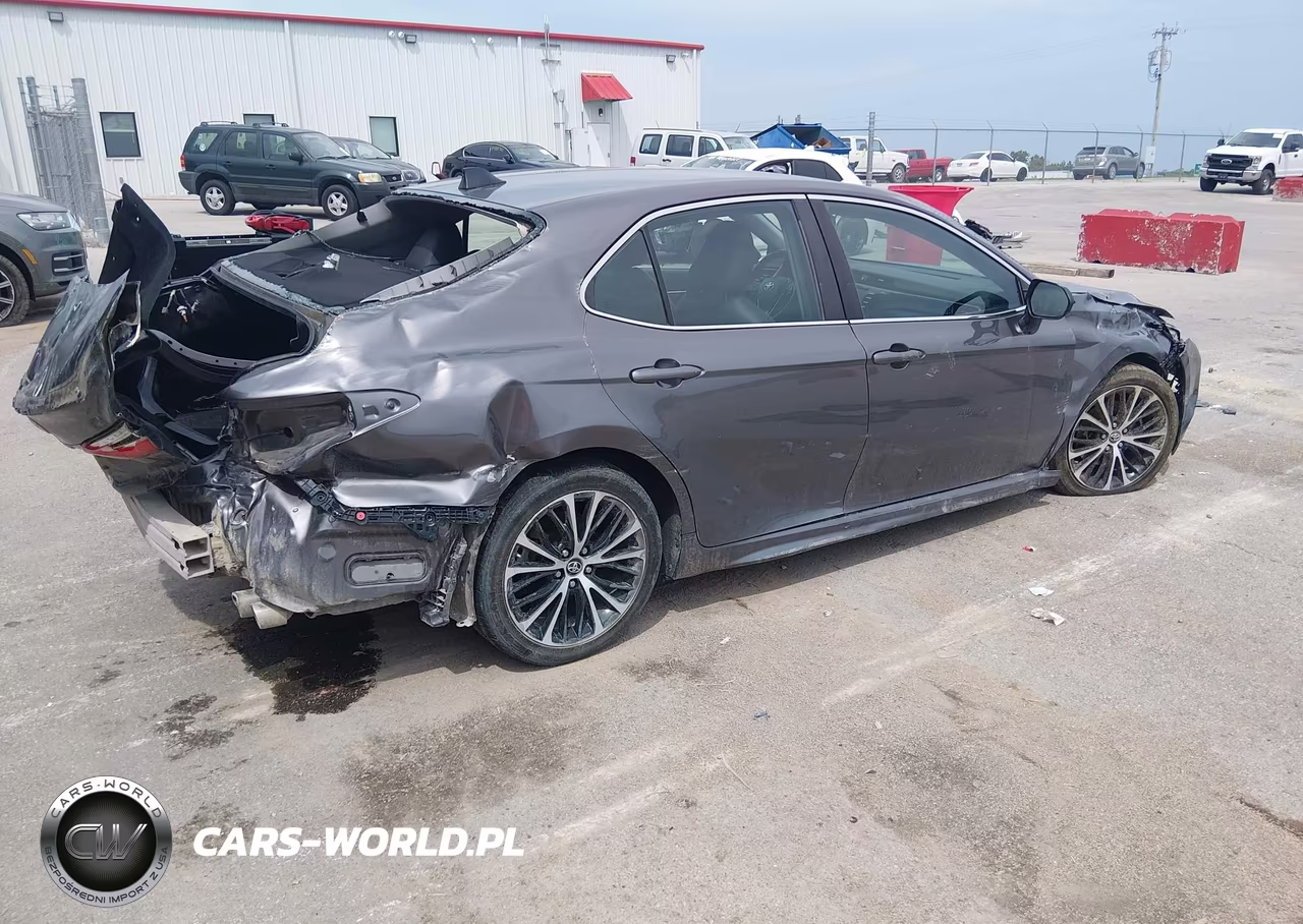 2019 Toyota Camry Se VIN:4T1B11HK0KU787069 - 4