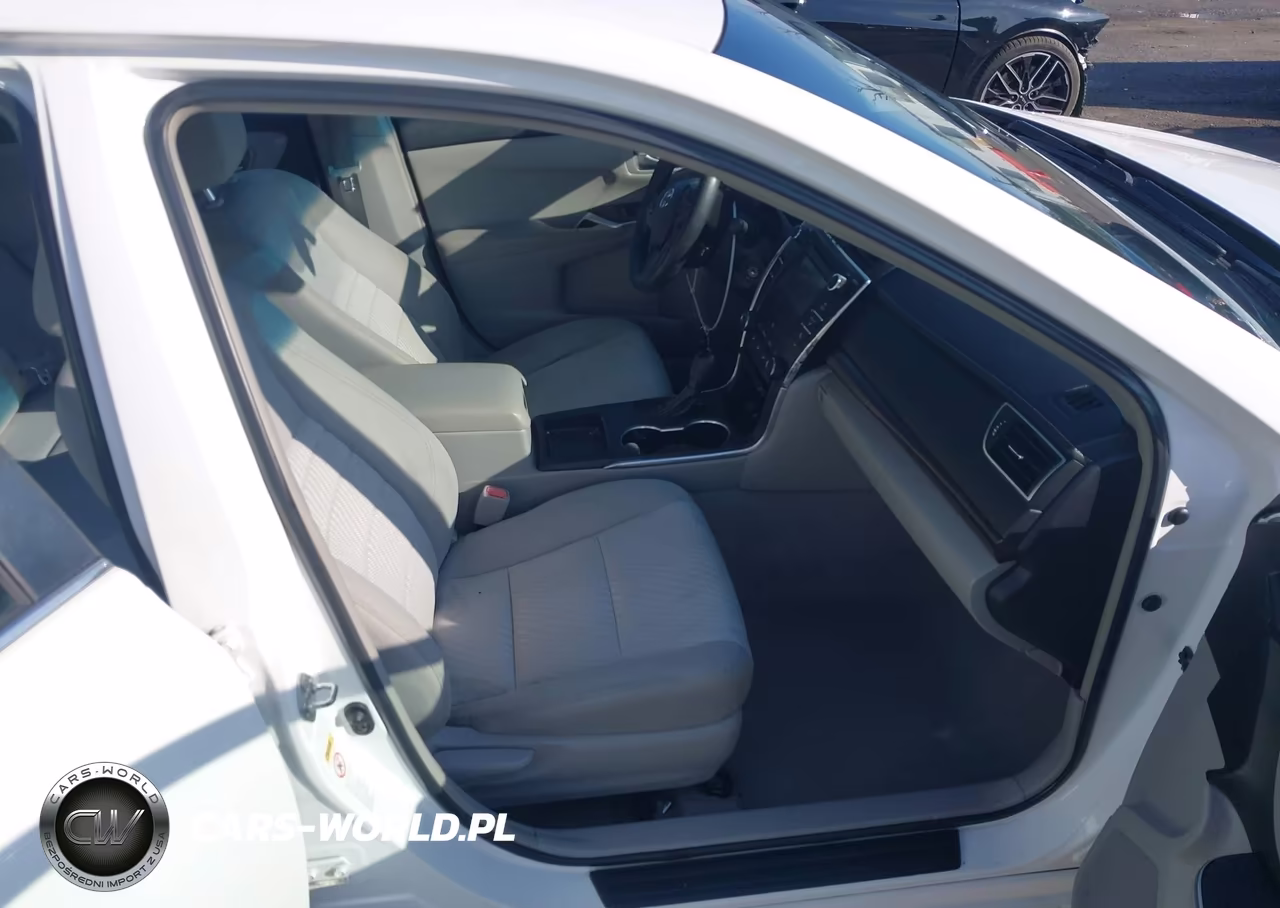 2015 Toyota Camry Le VIN:4T1BF1FK4FU964829 - 5