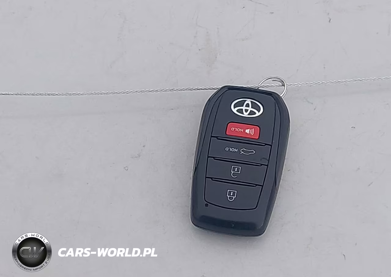 2025 Toyota Camry Le VIN:4T1DAACK1SU023490 - 11