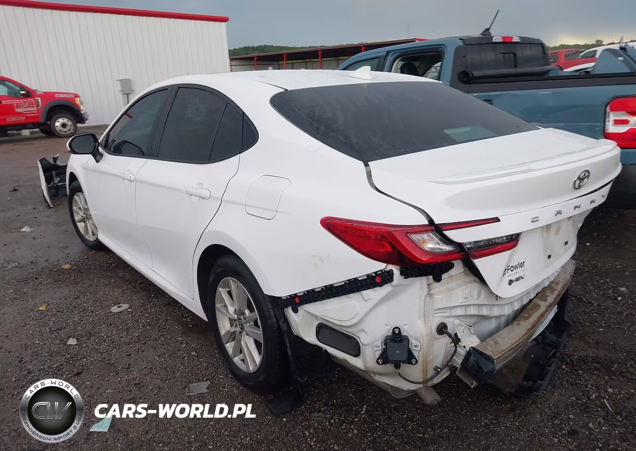 2025 Toyota Camry Le VIN:4T1DAACK1SU023490 - 3