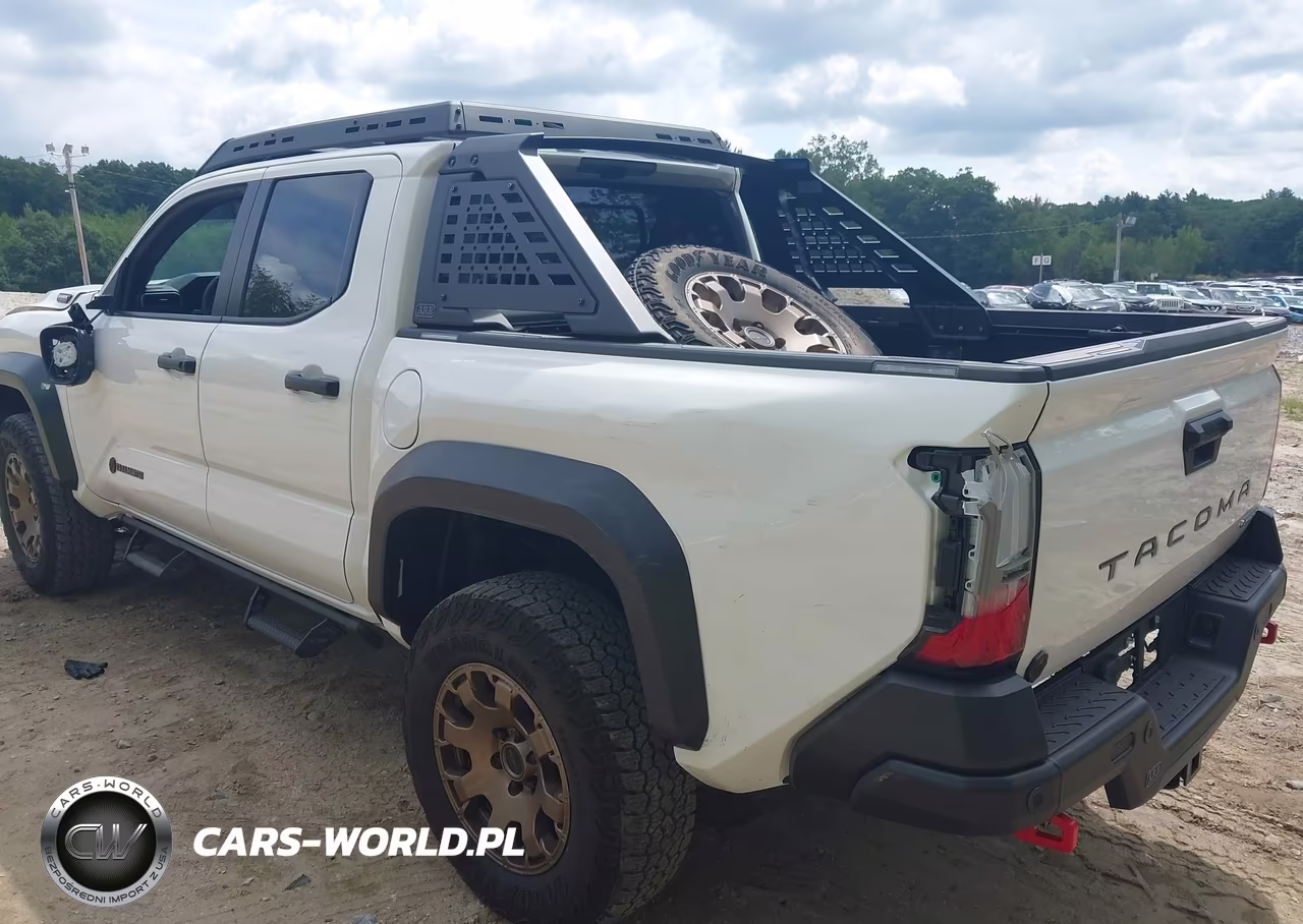 2025 Toyota Tacoma Hybrid Trailhunter VIN:3TYLC5LNXST039157 - 3