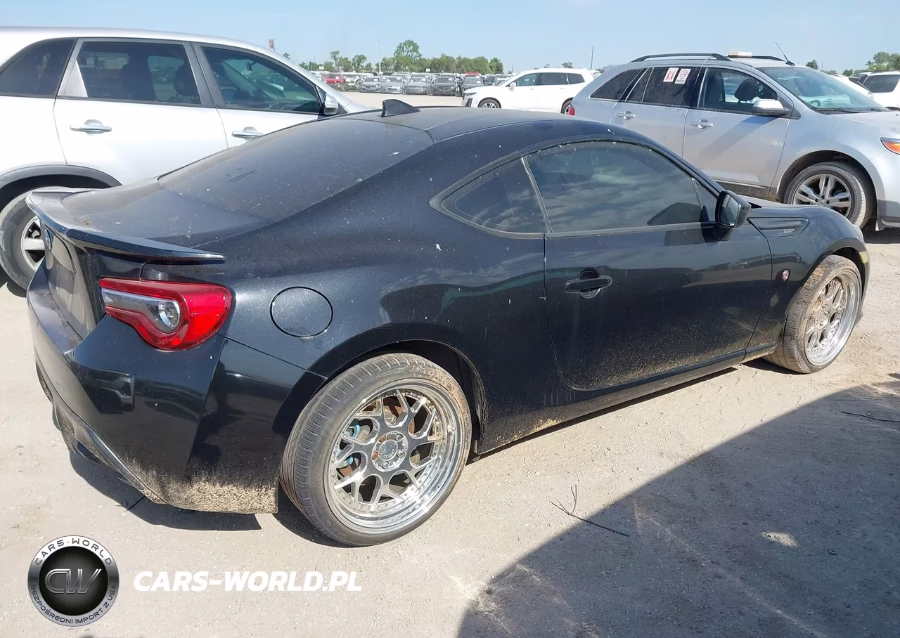 2017 Toyota 86 VIN:JF1ZNAA16H8700159 - 4