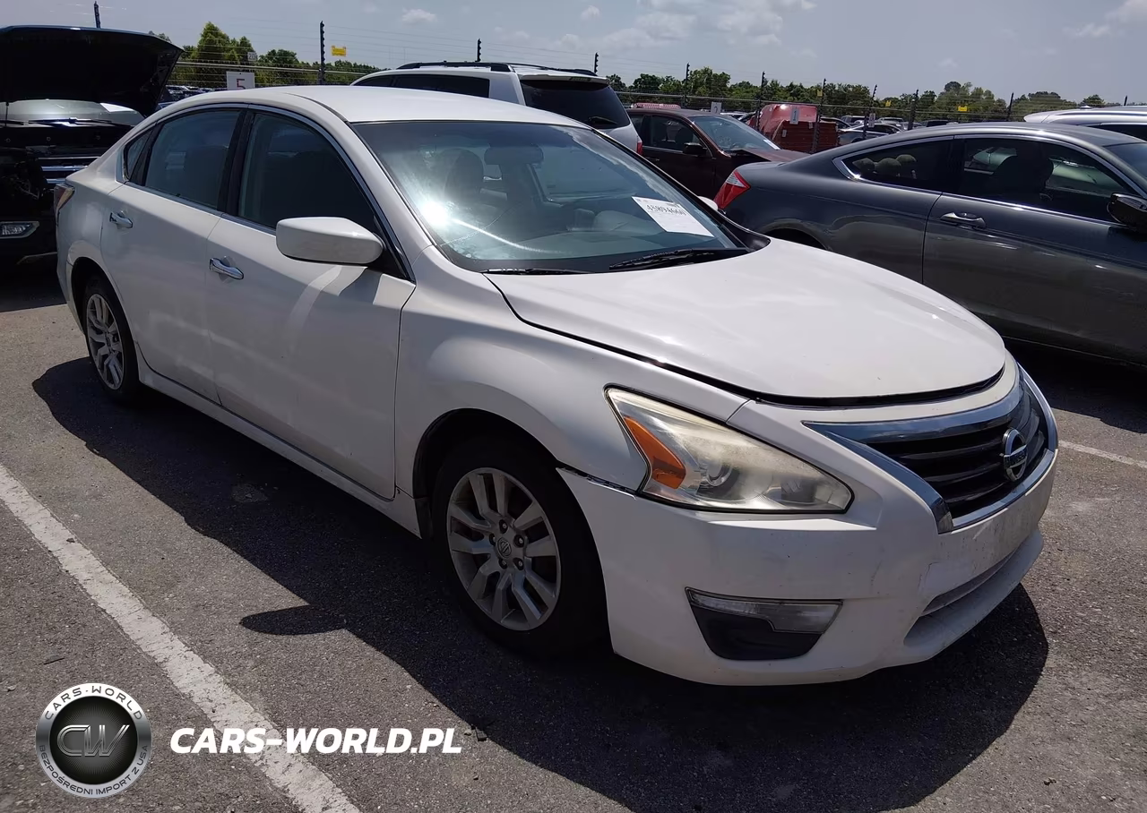 2014 Nissan Altima 2.5 S – zdjęcie 1 z 11