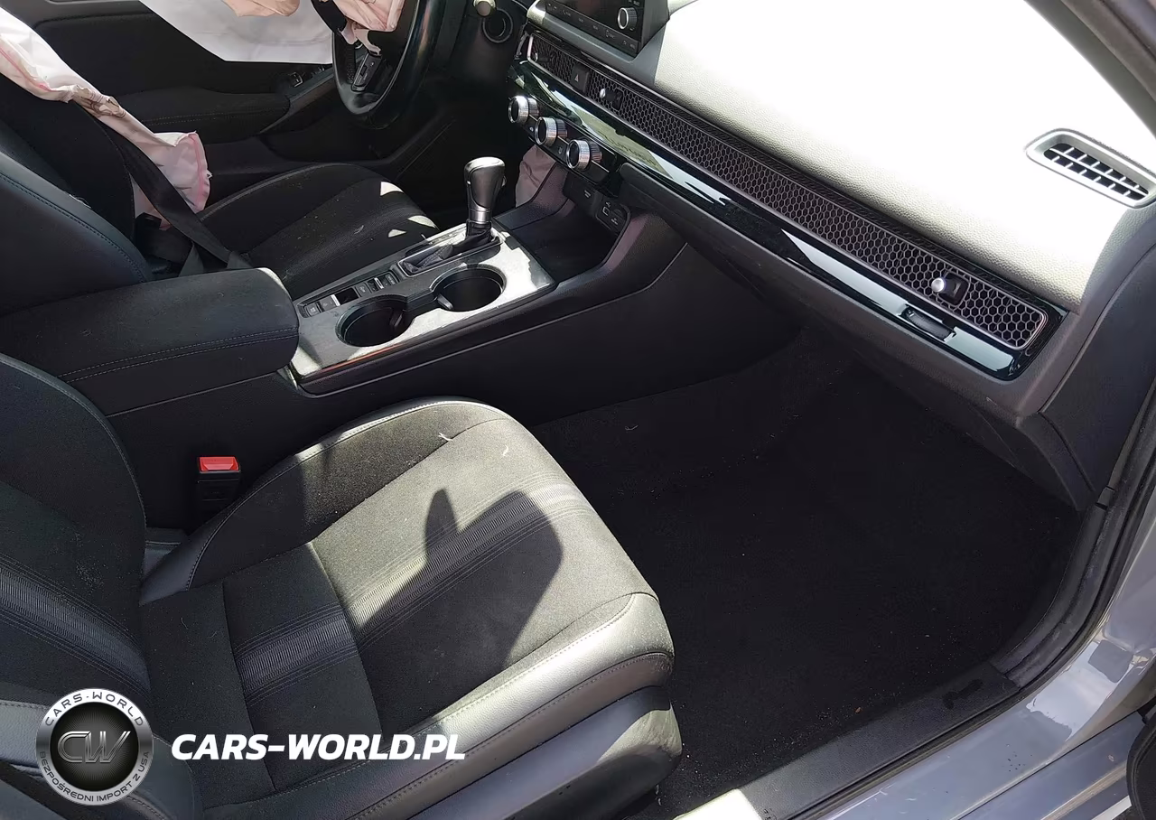 2024 Honda Civic Sport VIN:2HGFE2F5XRH577994 - 5