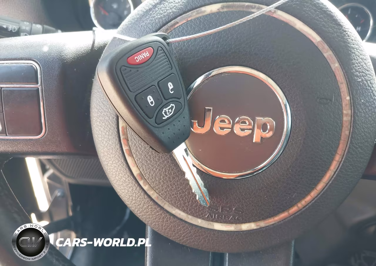 2015 Jeep Wrangler Unlimited Sahara VIN:1C4BJWEG7FL685524 - 11