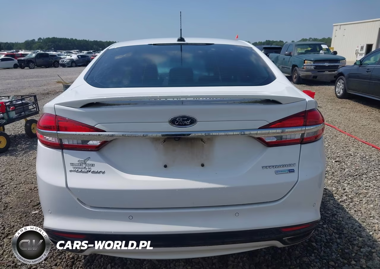 2018 Ford Fusion Titanium VIN:3FA6P0D92JR226241 - 16