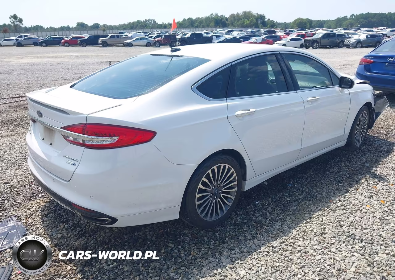 2018 Ford Fusion Titanium VIN:3FA6P0D92JR226241 - 4