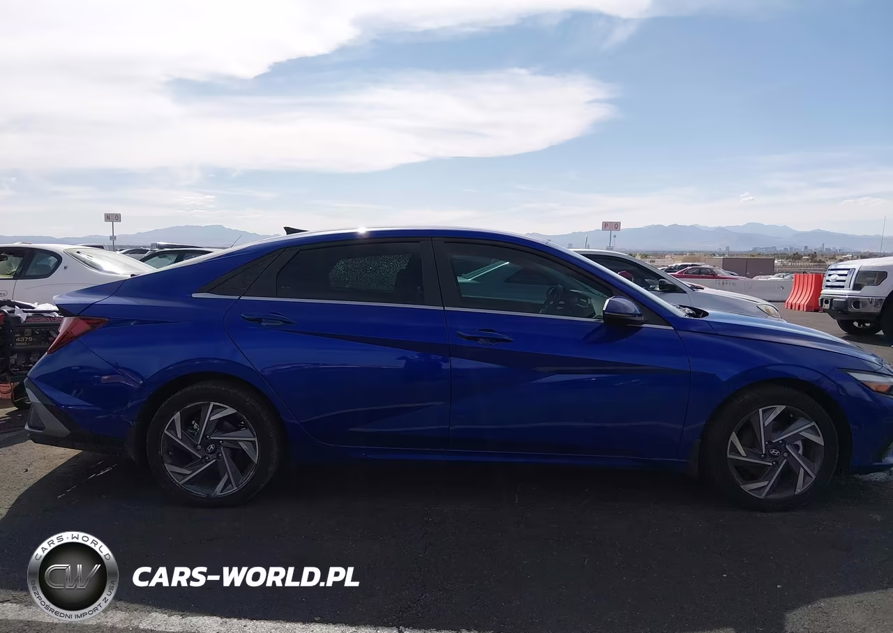 2025 Hyundai Elantra Limited VIN:KMHLP4DG2SU066872 - 13