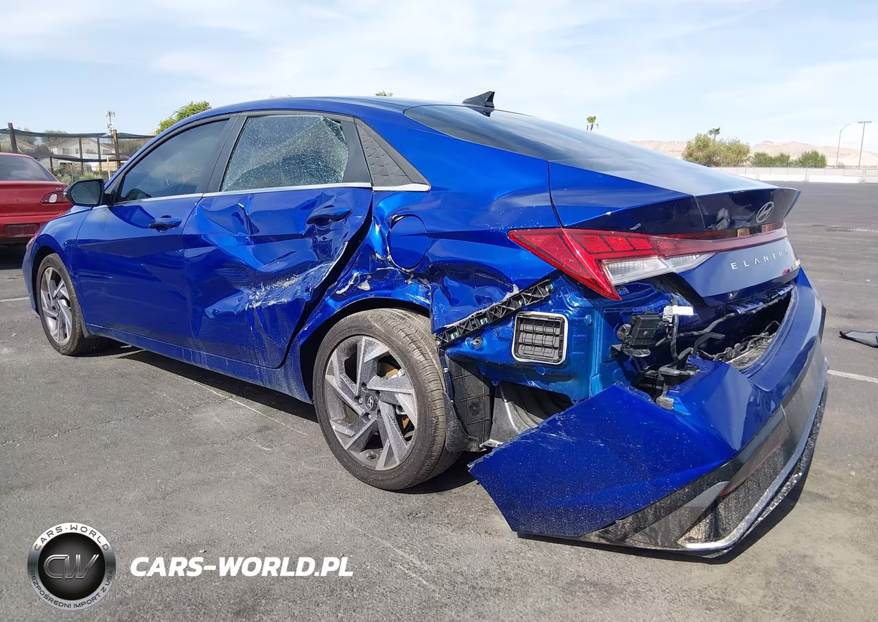 2025 Hyundai Elantra Limited VIN:KMHLP4DG2SU066872 - 3