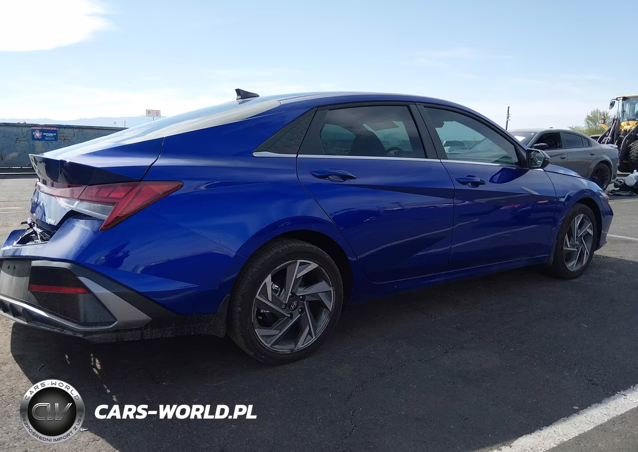 2025 Hyundai Elantra Limited VIN:KMHLP4DG2SU066872 - 4