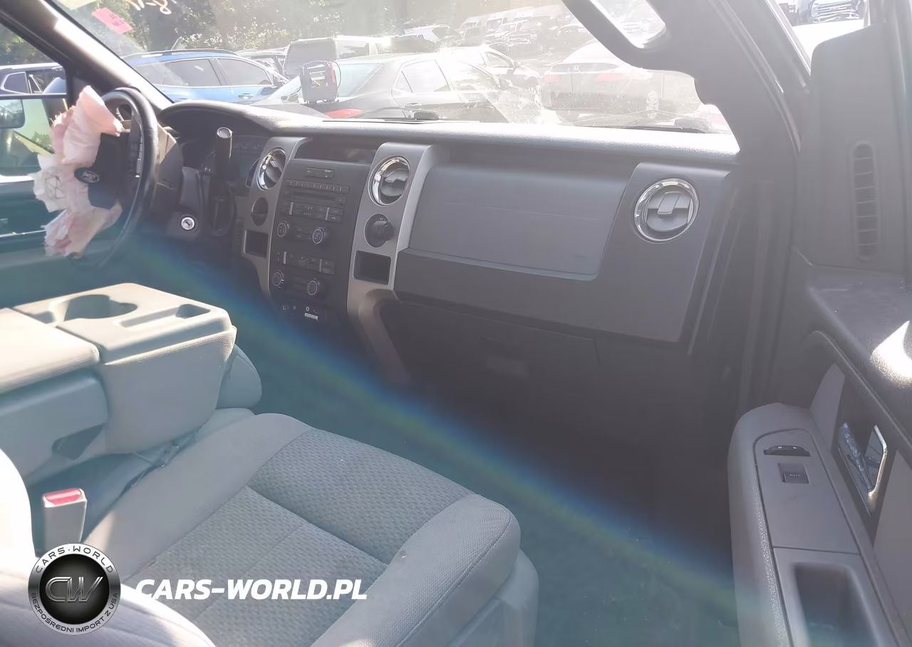 2012 Ford F-150 Xlt VIN:1FTMF1CF8CFC68463 - 5