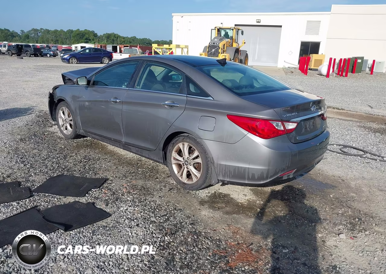 2013 Hyundai Sonata Limited VIN:5NPEC4AC4DH653839 - 3