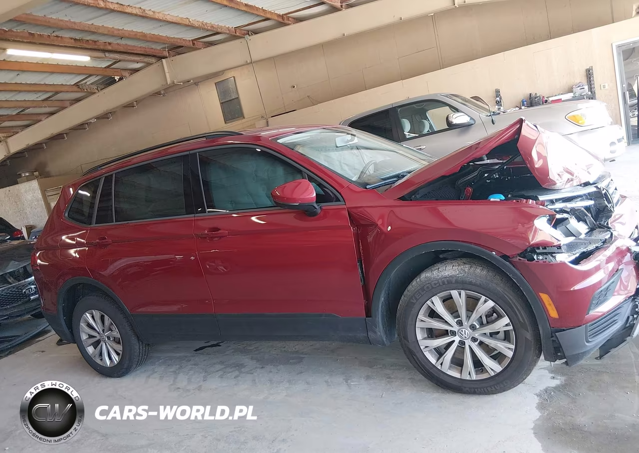 2018 Volkswagen Tiguan 2.0T S VIN:3VV1B7AX9JM104330 - 12