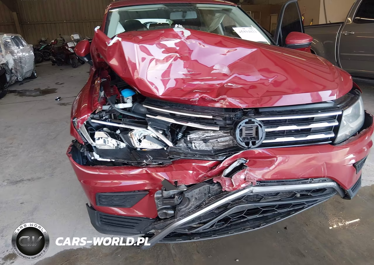 2018 Volkswagen Tiguan 2.0T S VIN:3VV1B7AX9JM104330 - 16