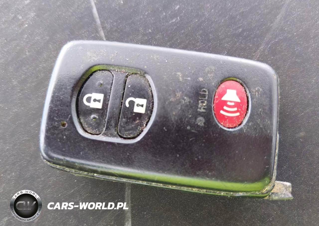 2012 Toyota Prius Two VIN:JTDKN3DU6C5418255 - 11
