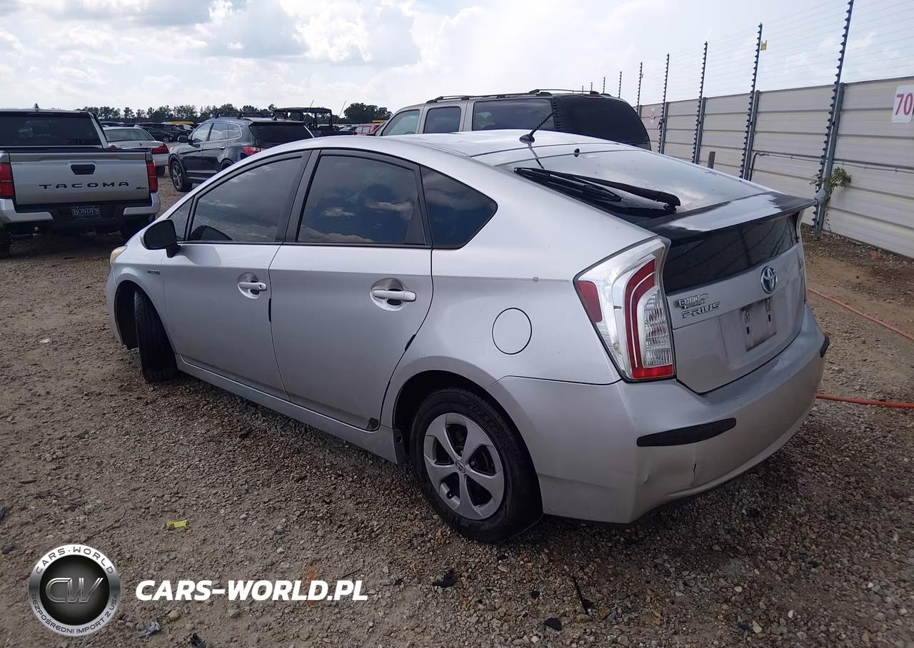 2012 Toyota Prius Two VIN:JTDKN3DU6C5418255 - 3