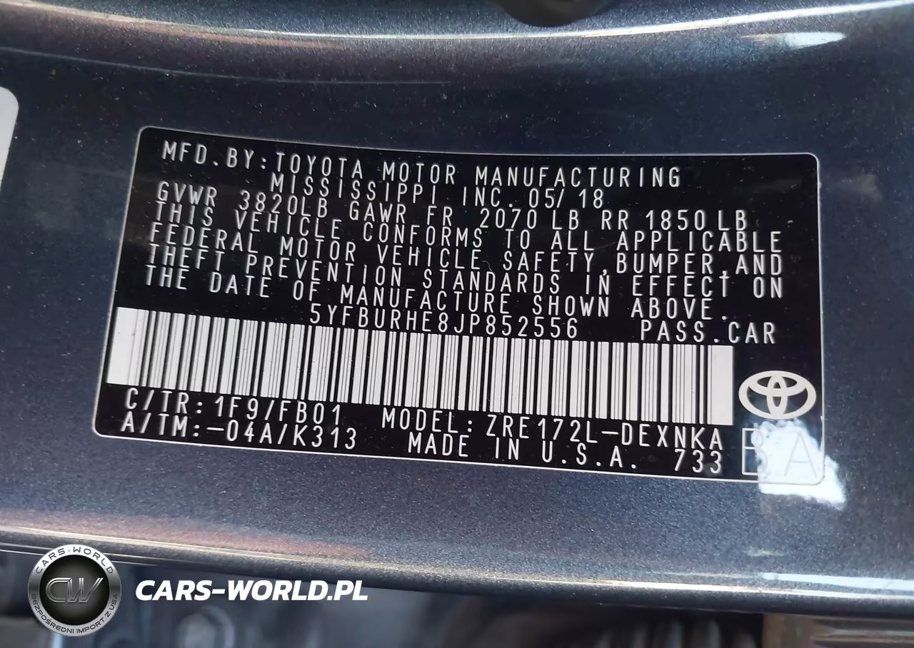 2018 Toyota Corolla Le VIN:5YFBURHE8JP852556 - 9
