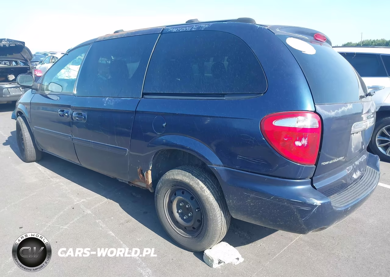 2004 Chrysler Town & Country Lx VIN:1C4GP44RX4B530562 - 3