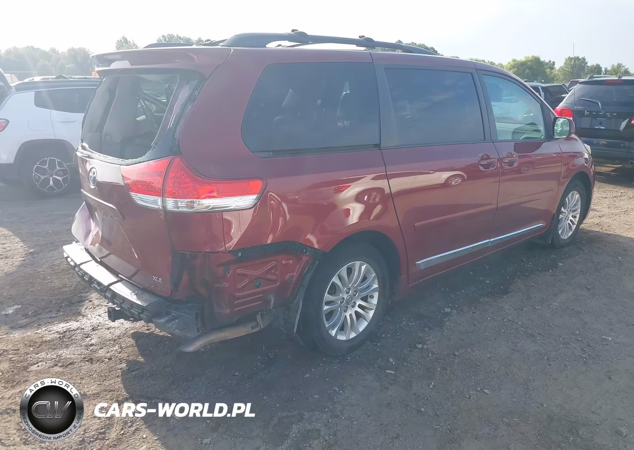 2012 Toyota Sienna Xle V6 8 Passenger VIN:5TDYK3DC8CS263115 - 4