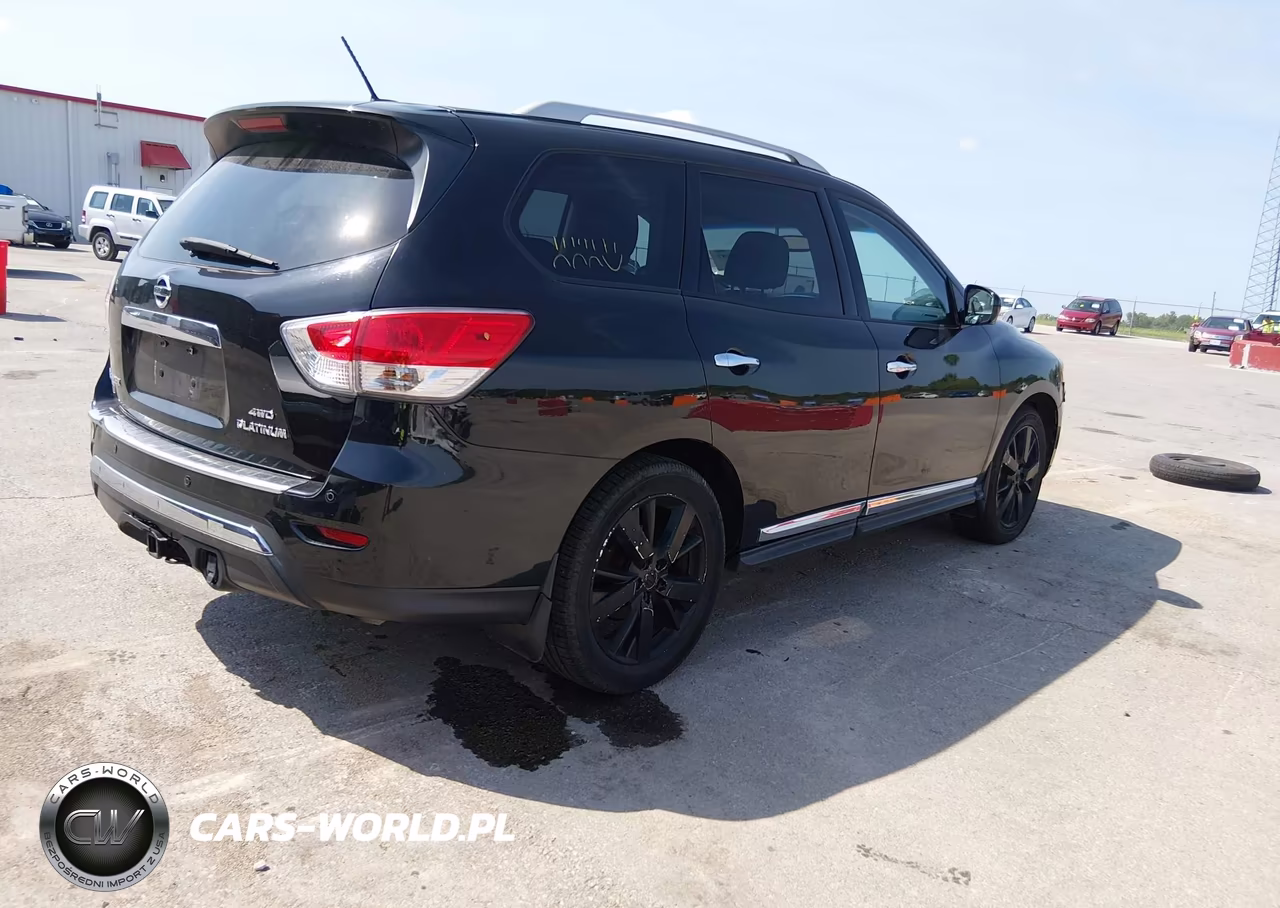 2015 Nissan Pathfinder Platinum VIN:5N1AR2MM7FC611018 - 4