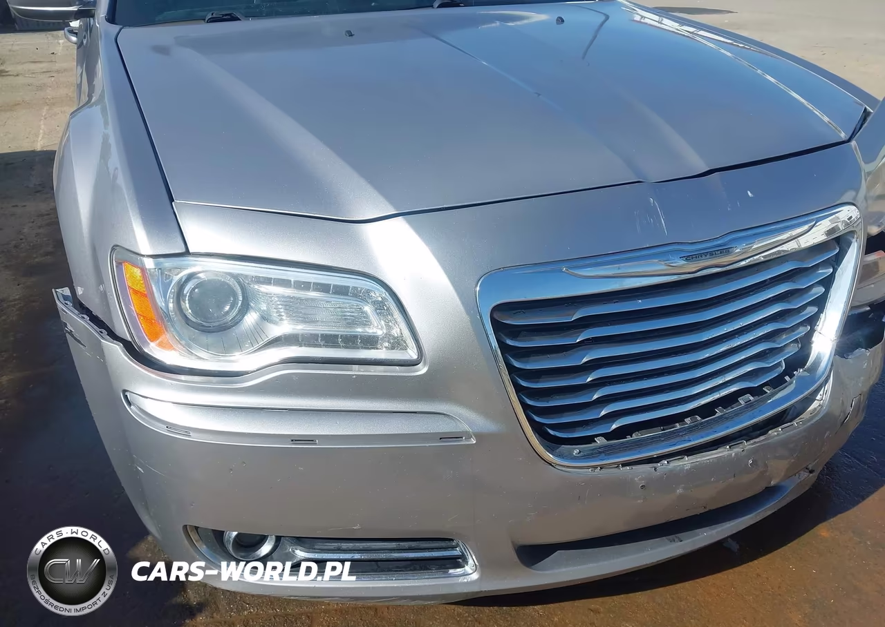 2014 Chrysler 300 VIN:2C3CCAAG2EH150947 - 17