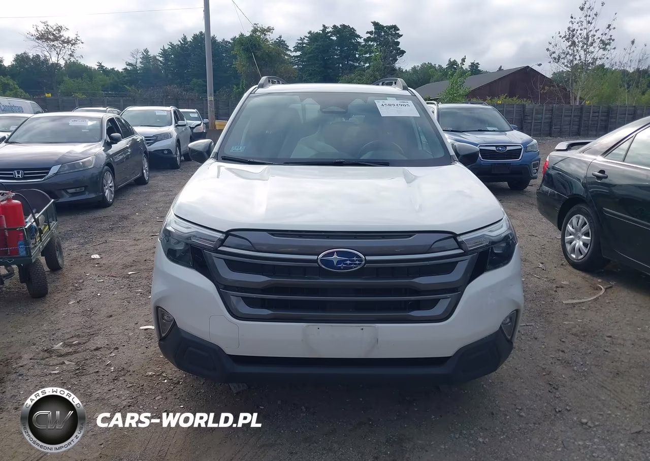 2025 Subaru Forester Premium VIN:JF2SLDBC7SH426515 - 13