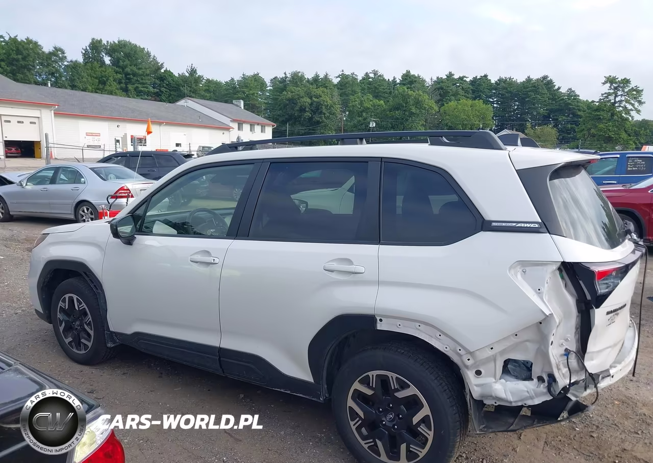 2025 Subaru Forester Premium VIN:JF2SLDBC7SH426515 - 15