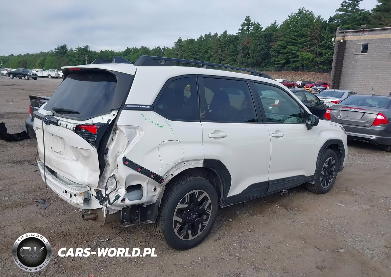 2025 Subaru Forester Premium VIN:JF2SLDBC7SH426515 - 4