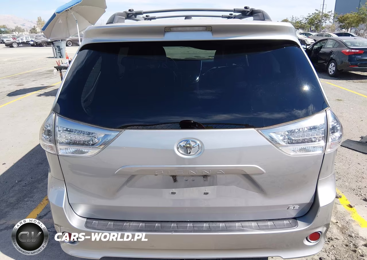 2017 Toyota Sienna Se 8 Passenger VIN:5TDXZ3DC4HS840253 - 16