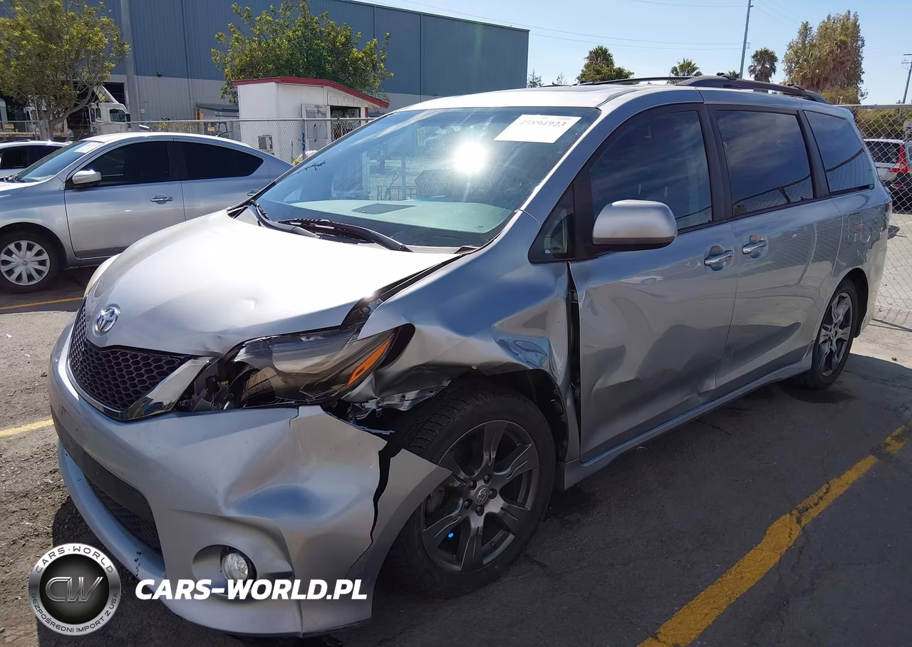 2017 Toyota Sienna Se 8 Passenger VIN:5TDXZ3DC4HS840253 - 2