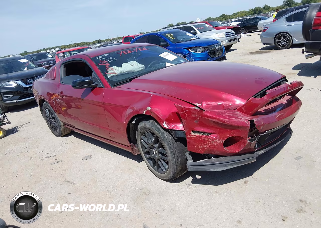 2014 Ford Mustang – zdjęcie 1 z 17