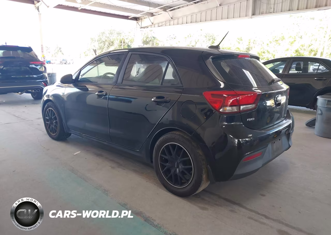 2019 Kia Rio 5-Door S VIN:3KPA25AB1KE208121 - 3