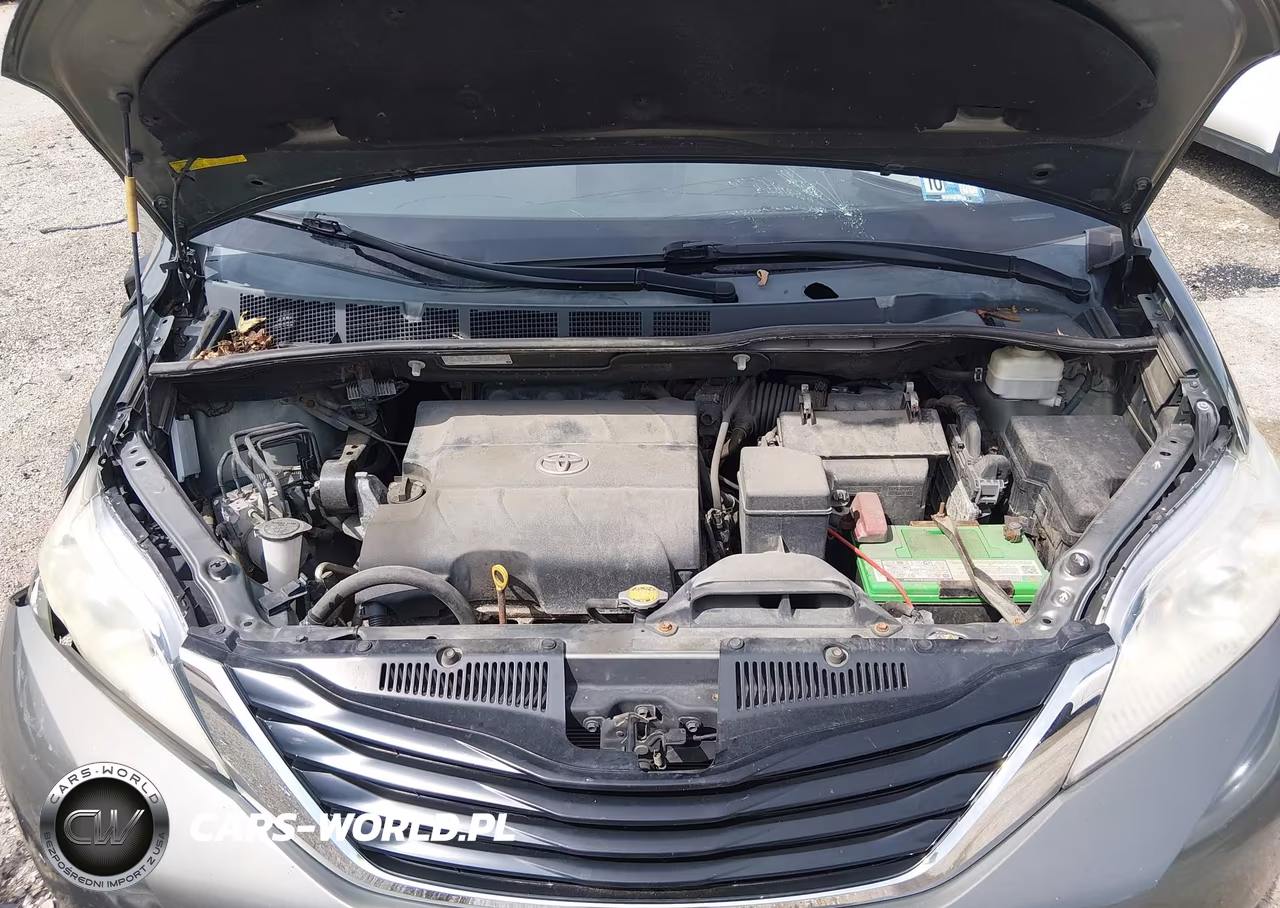 2012 Toyota Sienna Le 8 Passenger VIN:5TDKK3DC8CS207035 - 10