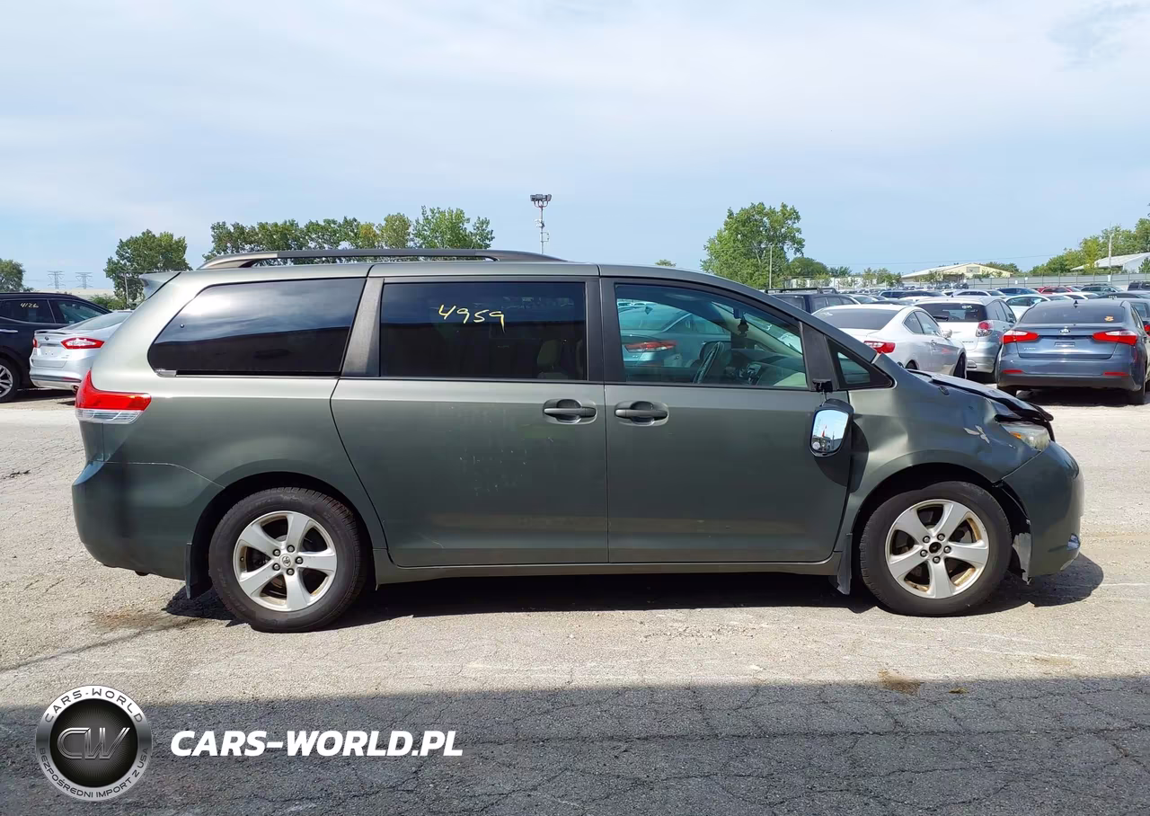 2012 Toyota Sienna Le 8 Passenger VIN:5TDKK3DC8CS207035 - 13