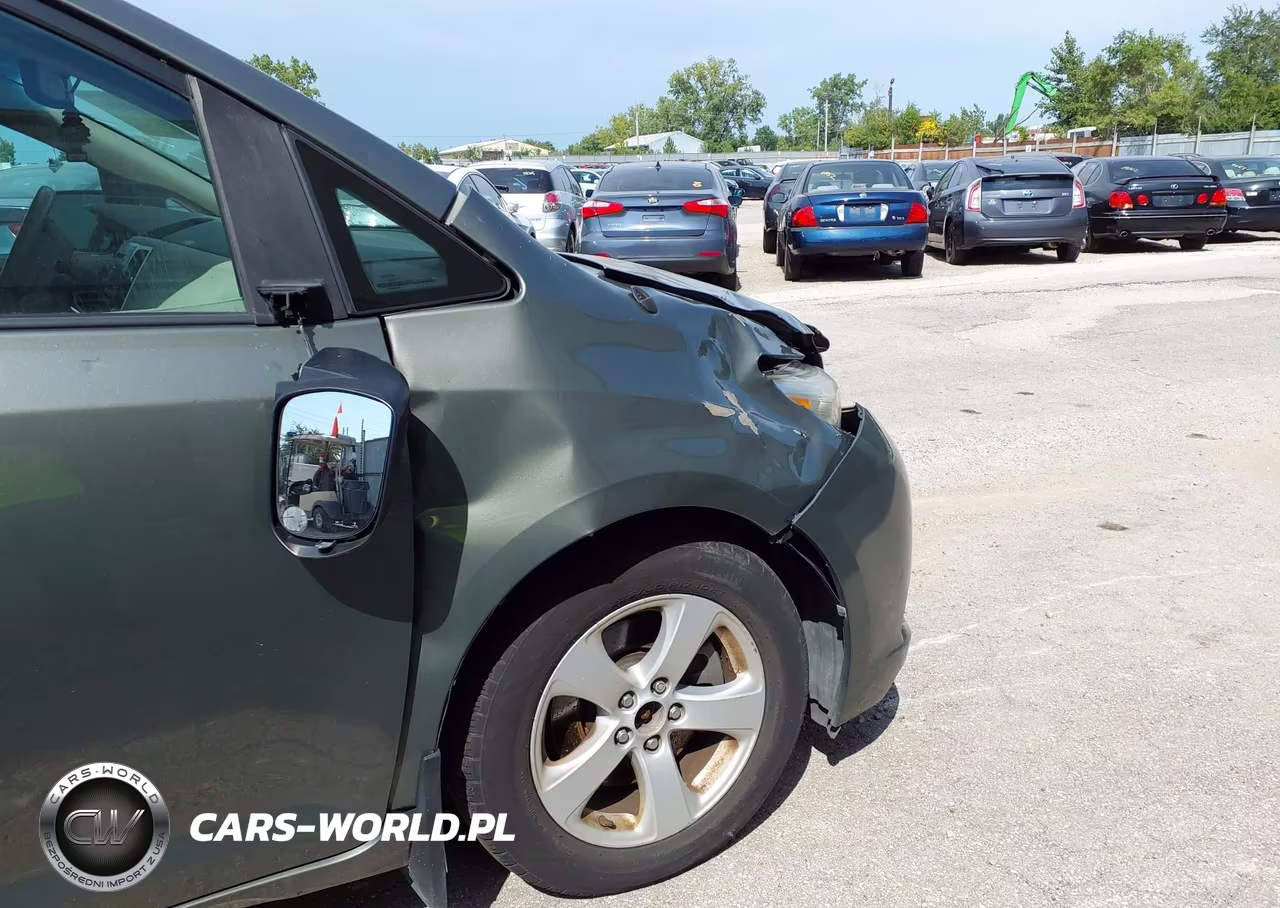 2012 Toyota Sienna Le 8 Passenger VIN:5TDKK3DC8CS207035 - 17
