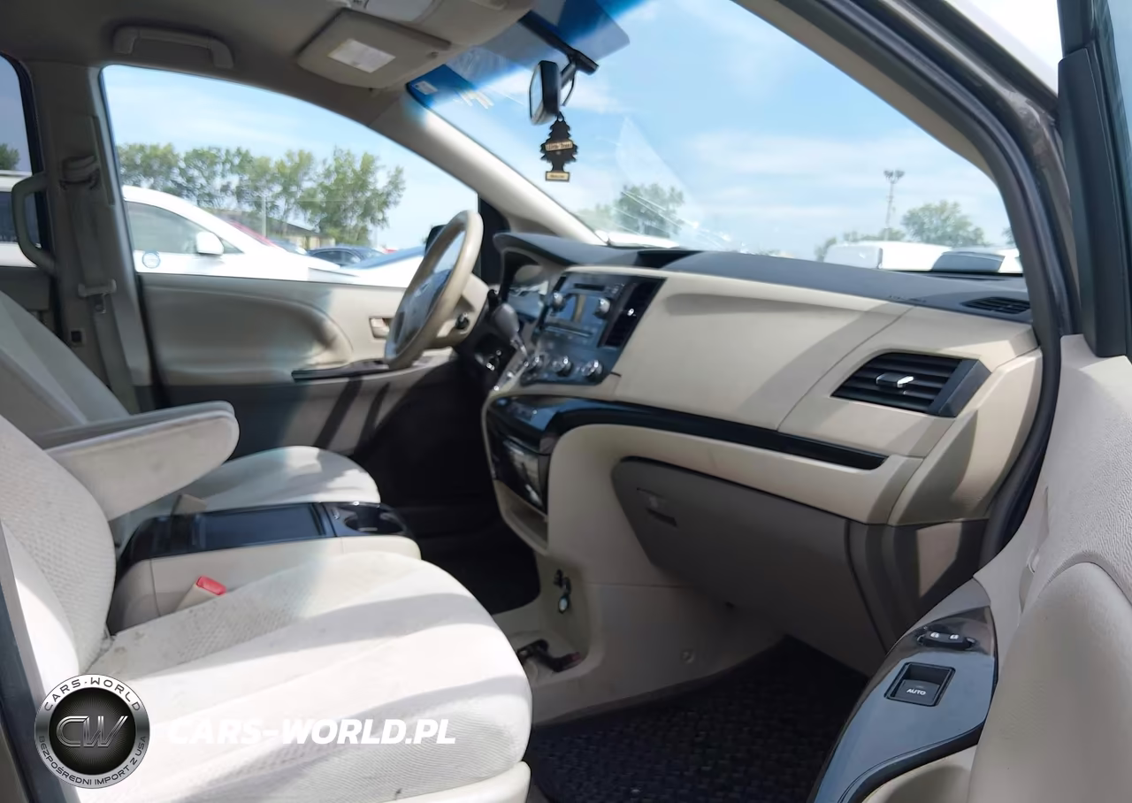 2012 Toyota Sienna Le 8 Passenger VIN:5TDKK3DC8CS207035 - 5